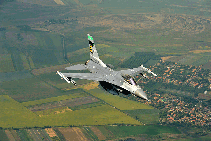 f-16 in air