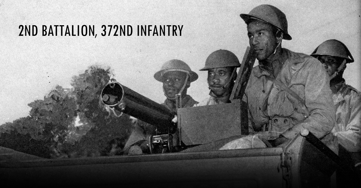 A black heavy machine gun crew from 1941.